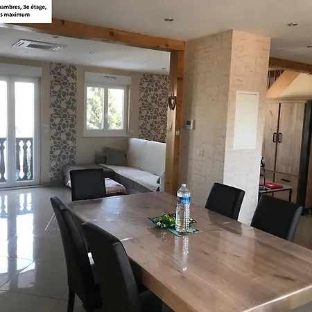 Centre 4 Familles アパート コルマール